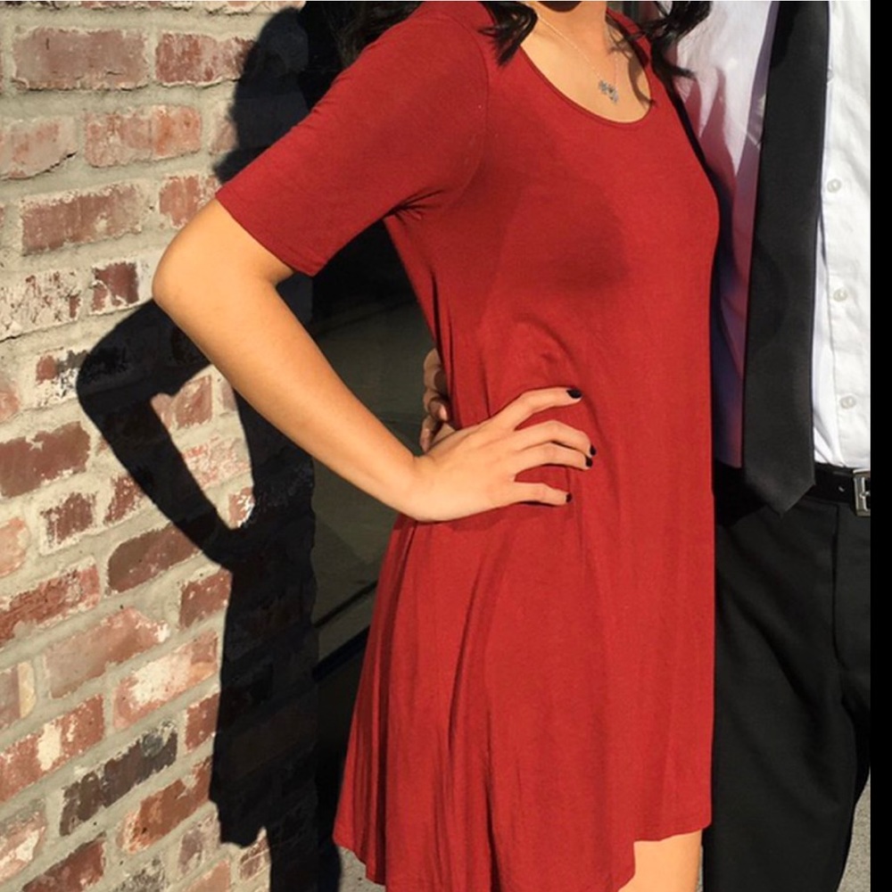 Red basic dress